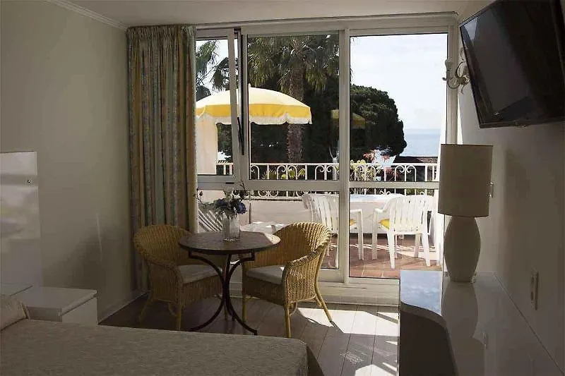 ****  Hotel Les Alcyons Le Lavandou Francia