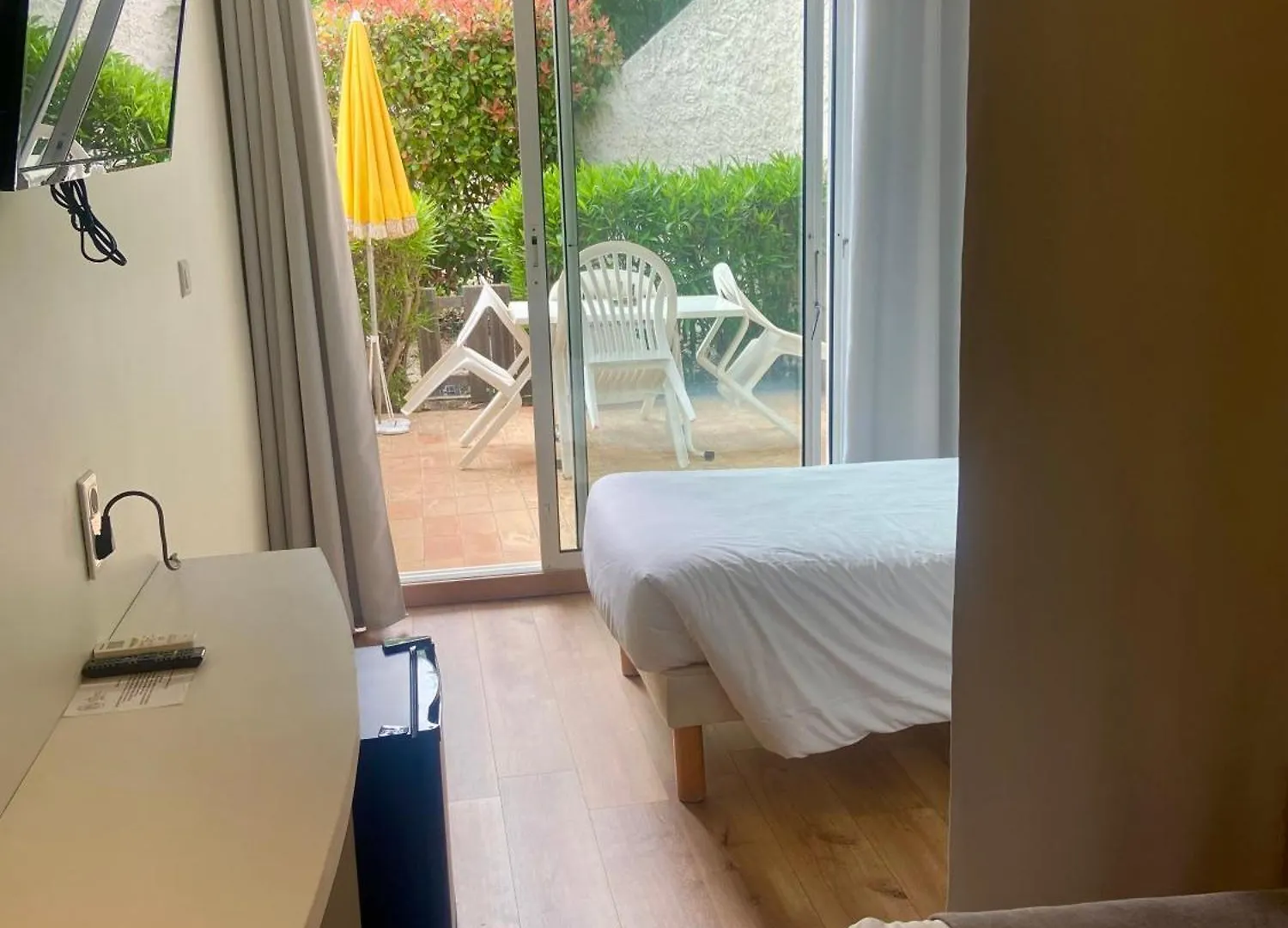 Hotel Les Alcyons Le Lavandou 4*,