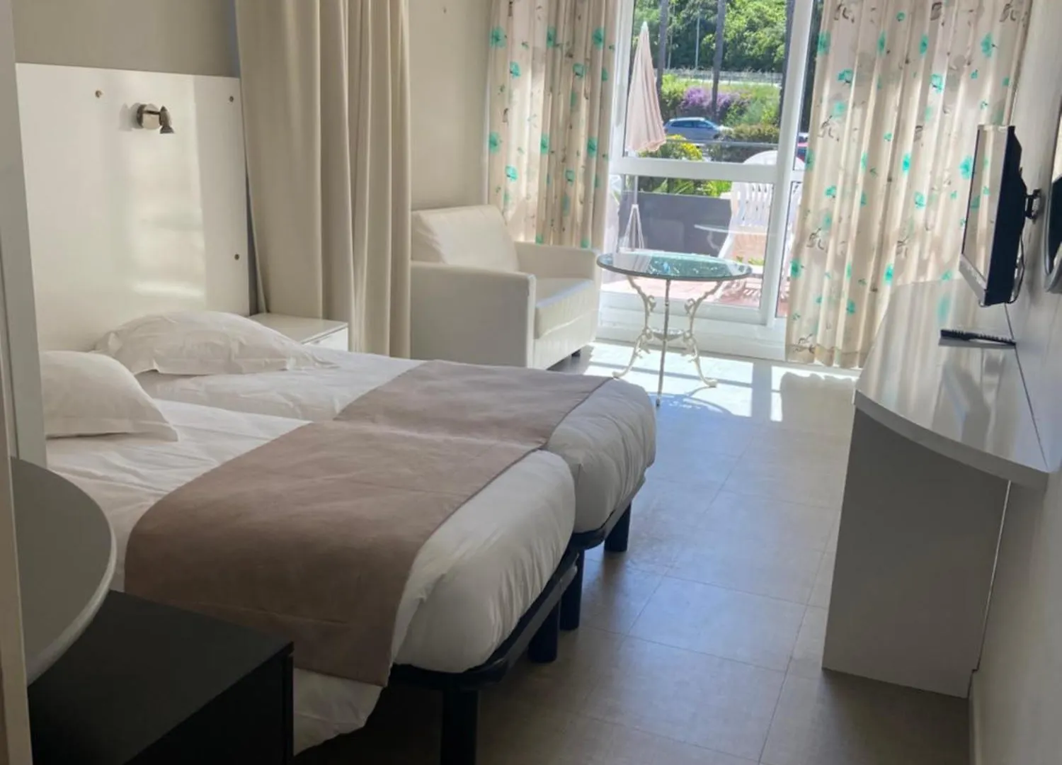 Hotel Les Alcyons Le Lavandou