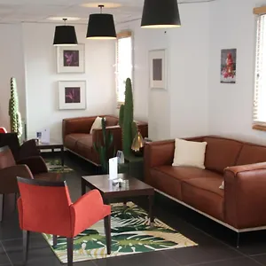 Hotel Kyriad Sud **