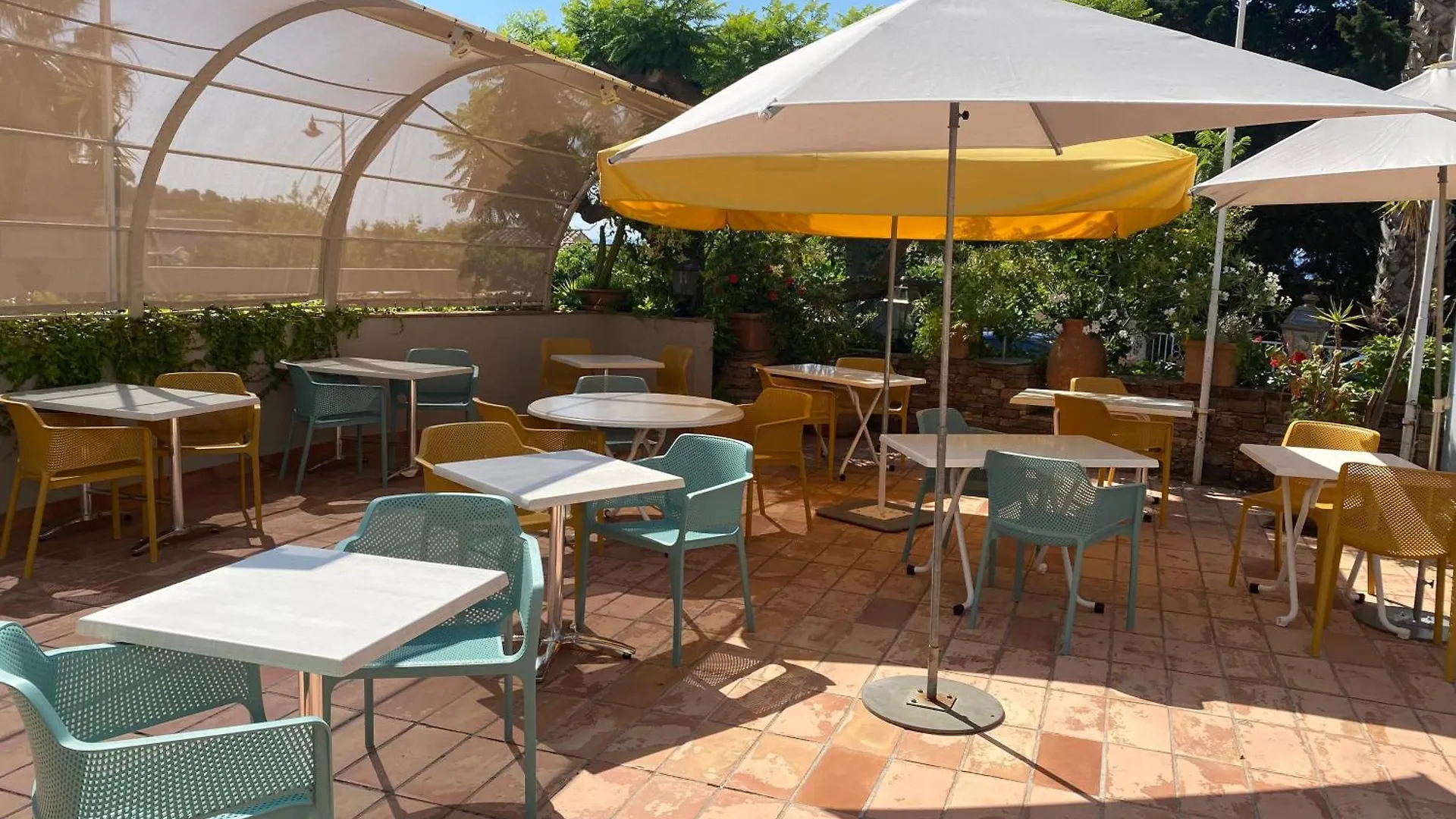 Les Alcyons Hotel Le Lavandou